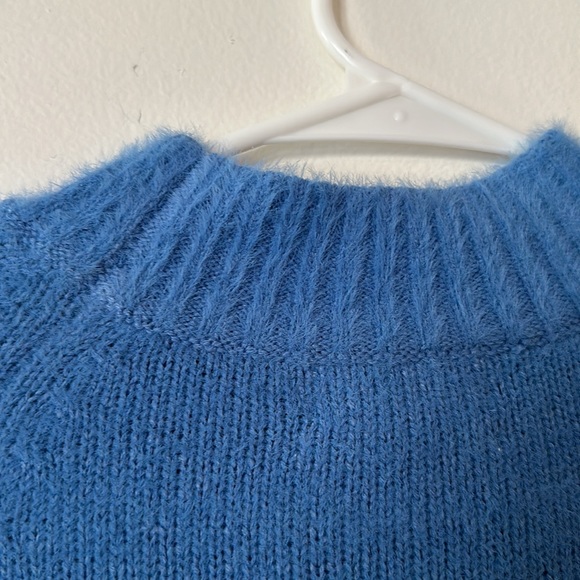 Urban Outfitters Sweater - Picture 3 of 5